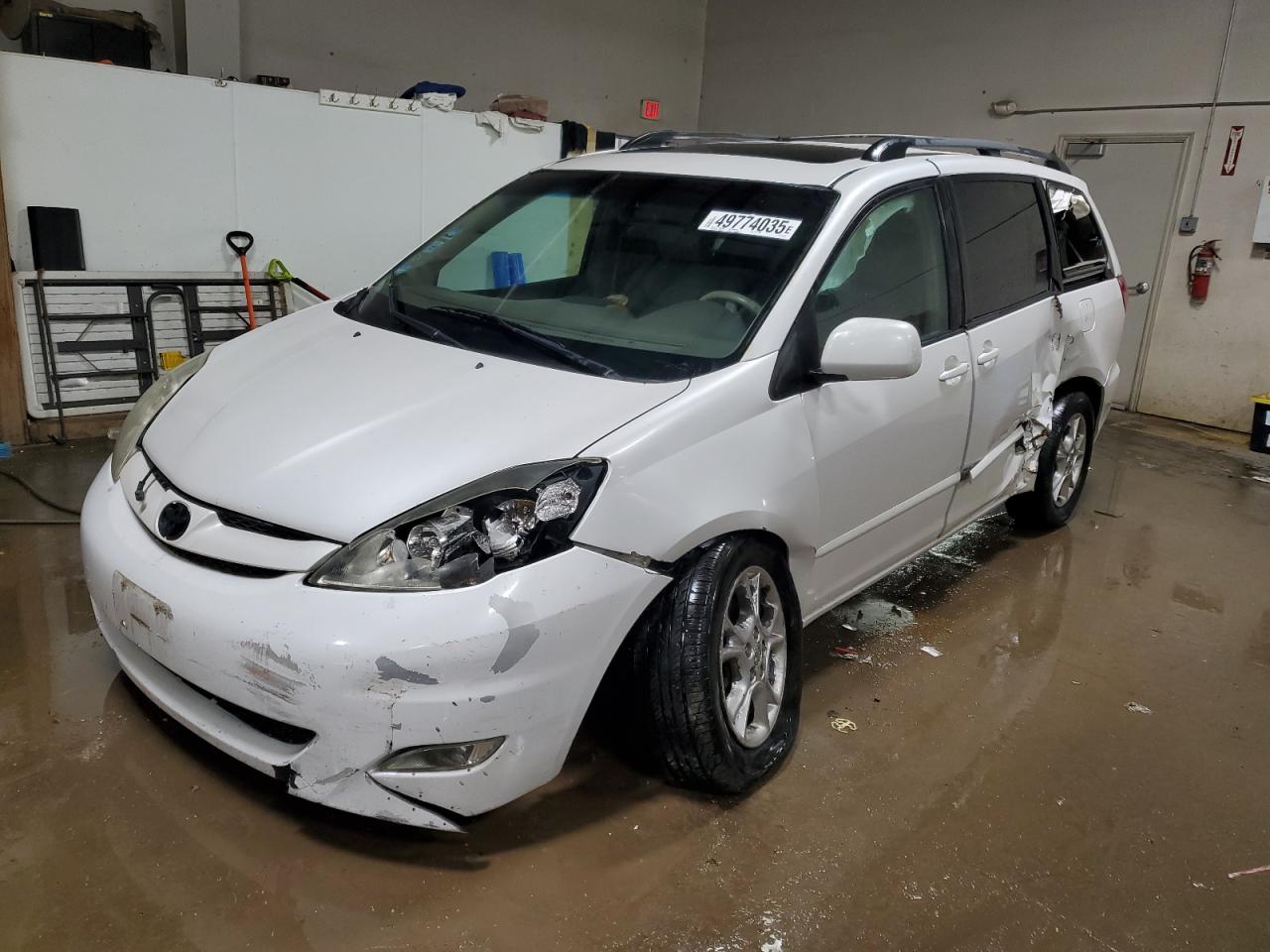 TOYOTA SIENNA XLE 2006