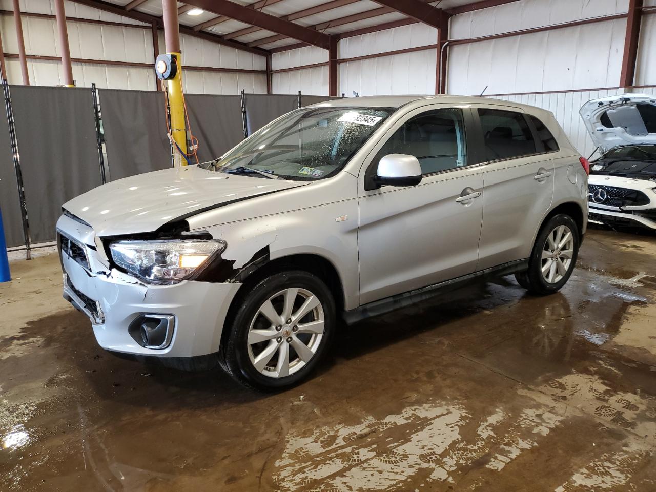 MITSUBISHI OUTLANDER 2014