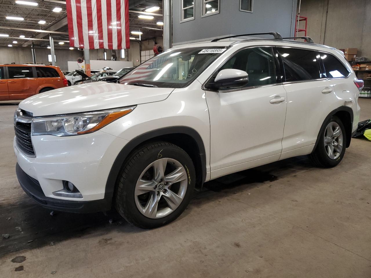 TOYOTA HIGHLANDER 2016