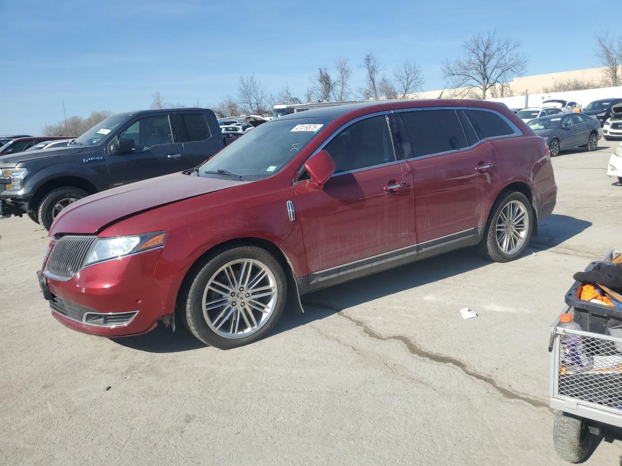 LINCOLN MKT 2015