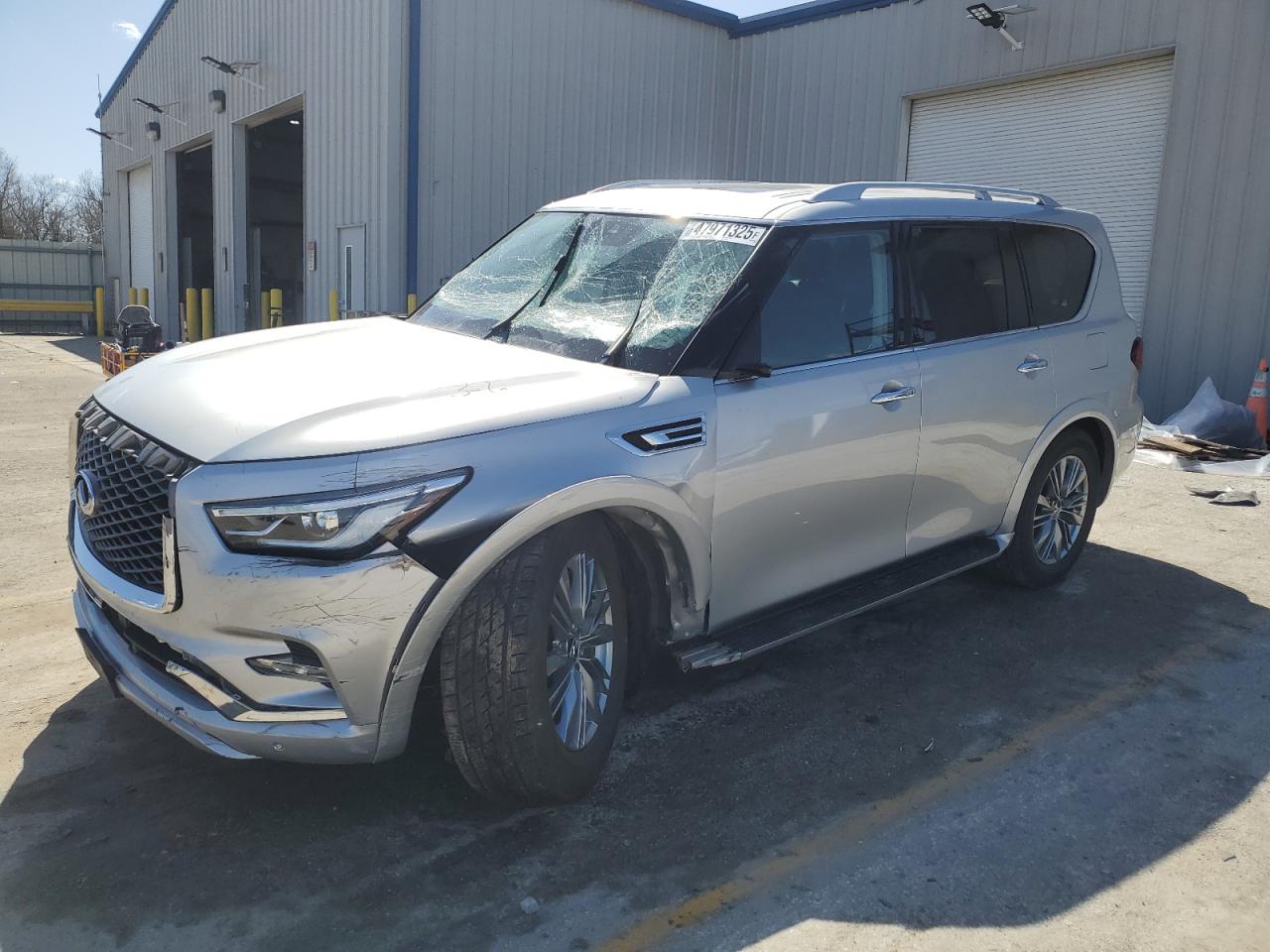 INFINITI QX80 LUXE 2021