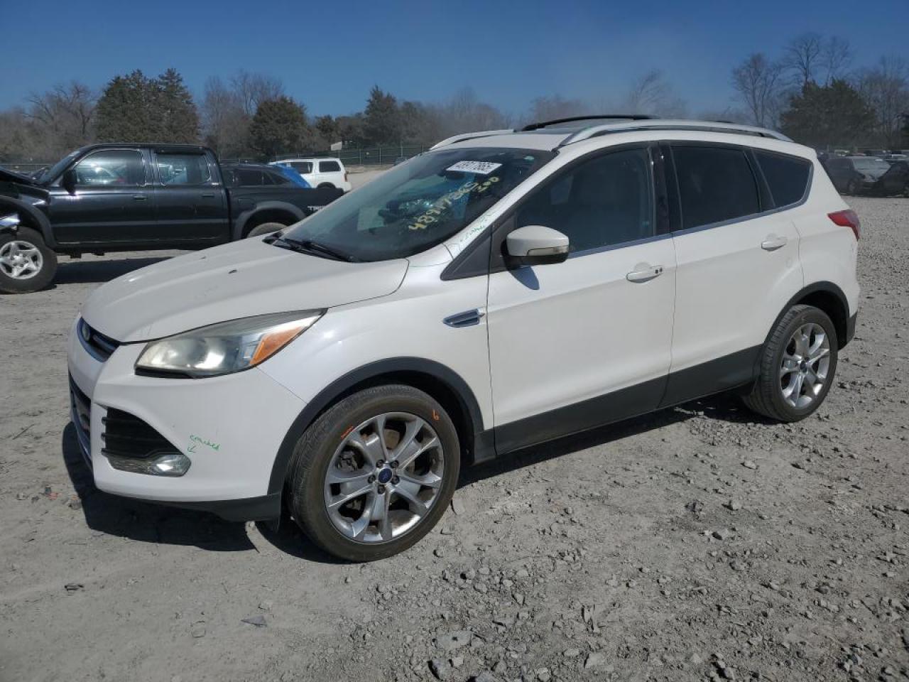FORD ESCAPE TIT 2016