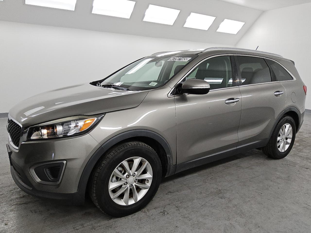 KIA SORENTO LX 2016