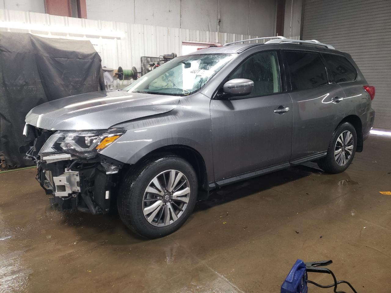 NISSAN PATHFINDER 2019