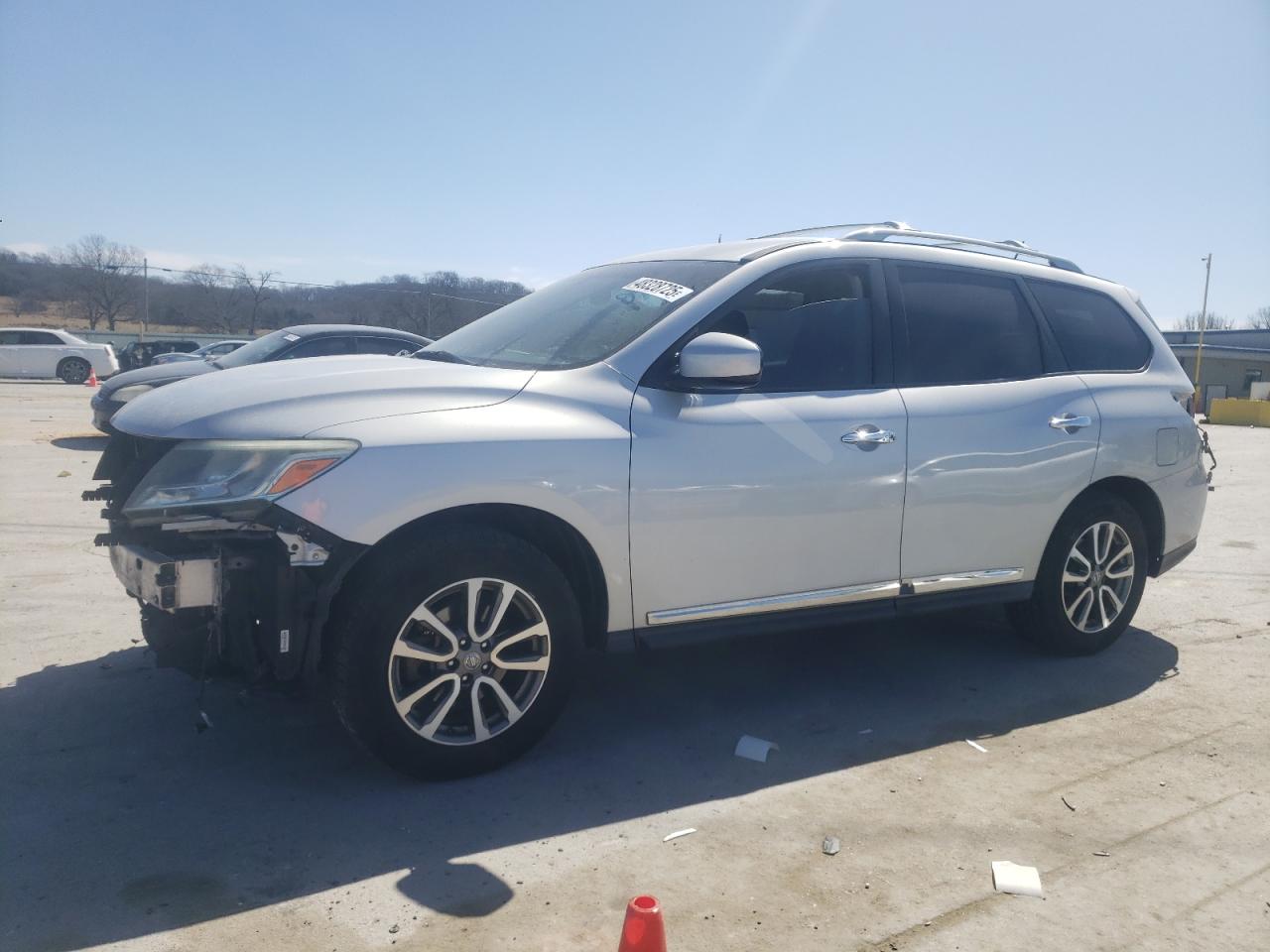 NISSAN PATHFINDER 2013