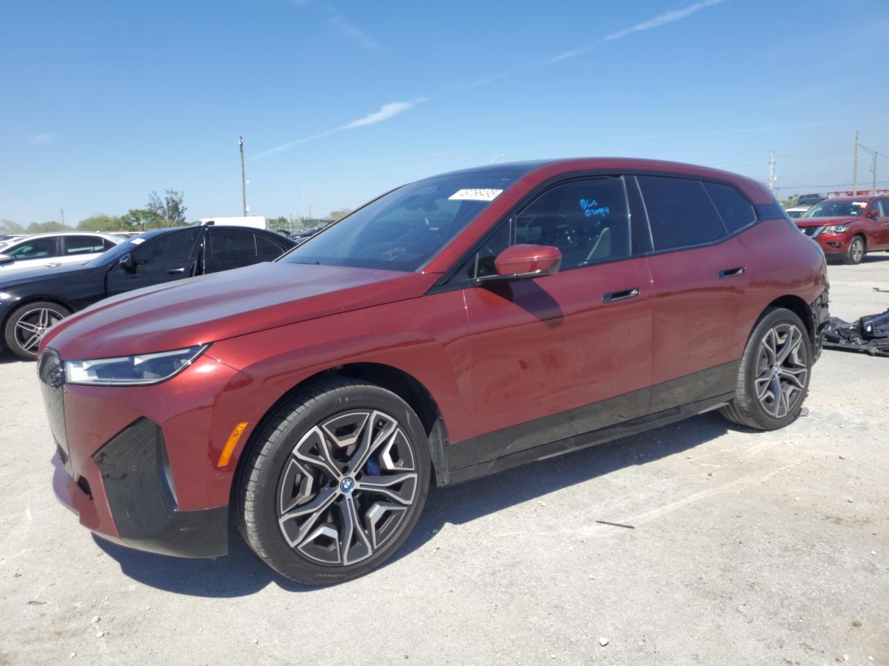 BMW IX XDRIVE5 2024