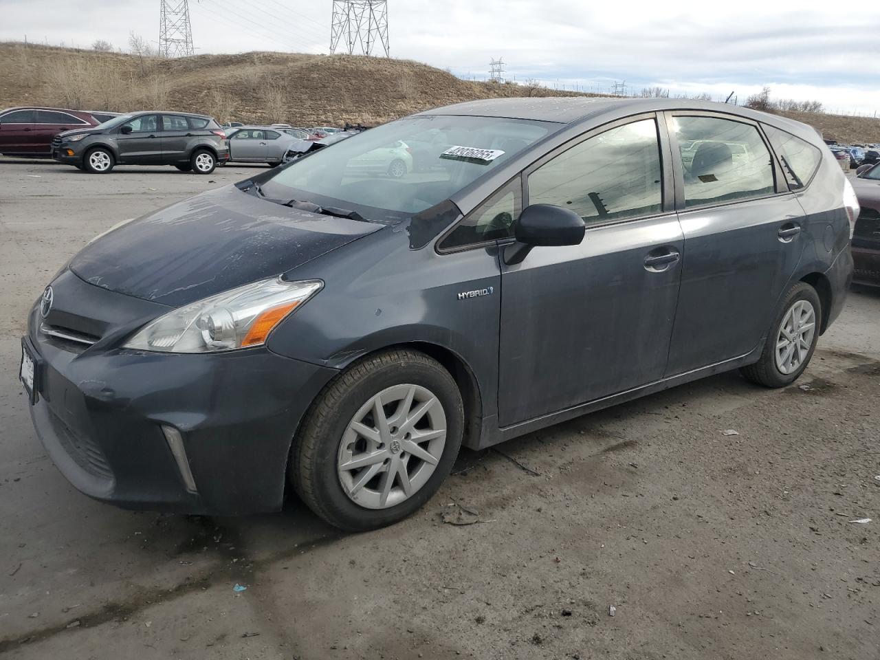 TOYOTA PRIUS V 2013
