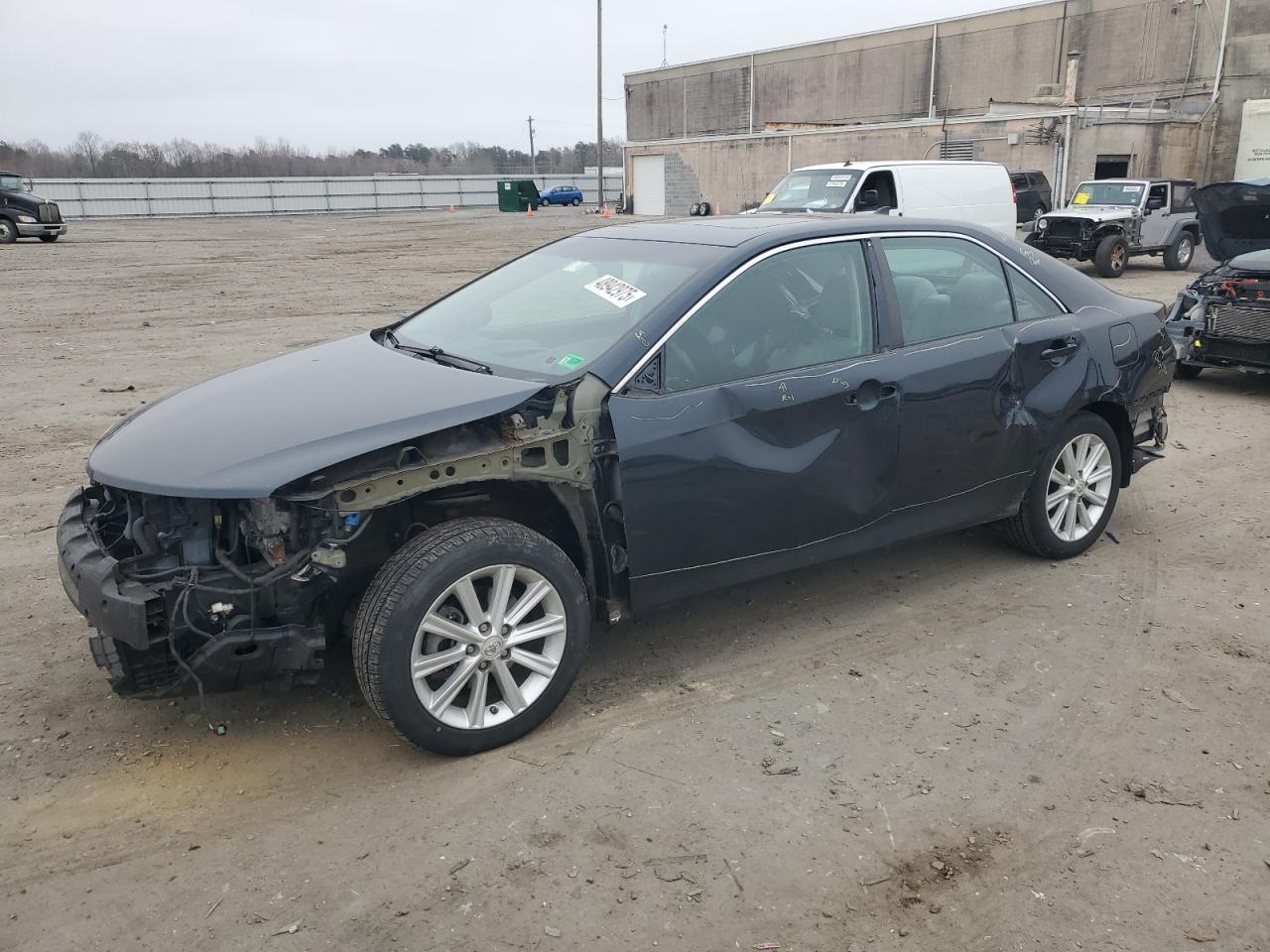 TOYOTA CAMRY HYBR 2012