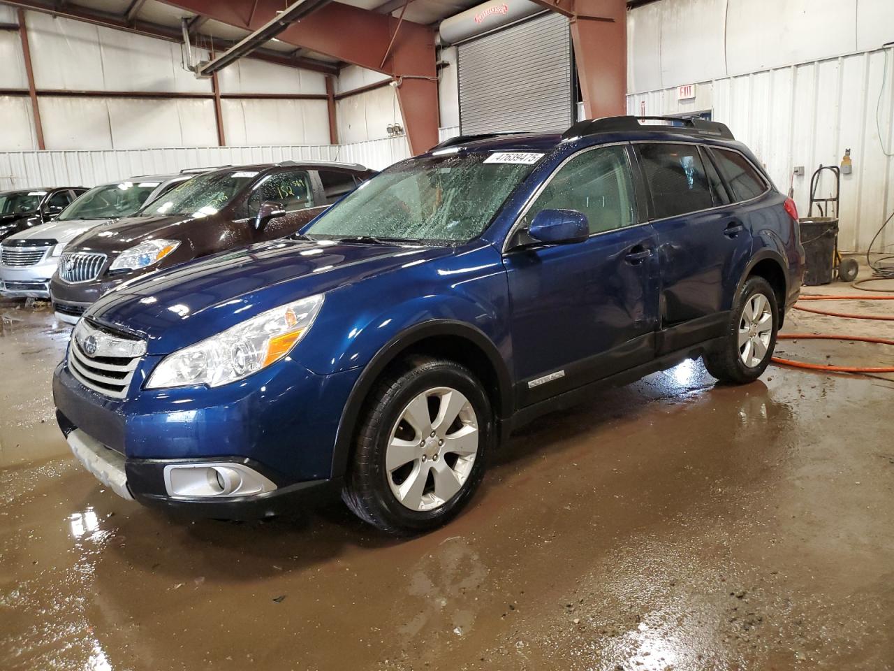 SUBARU OUTBACK 2. 2010