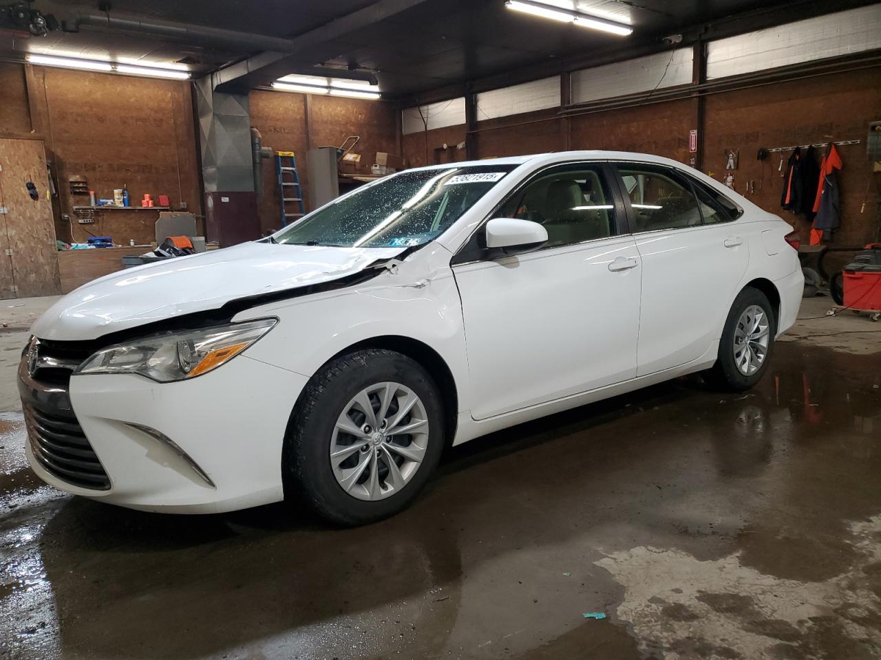 TOYOTA CAMRY HYBR 2015