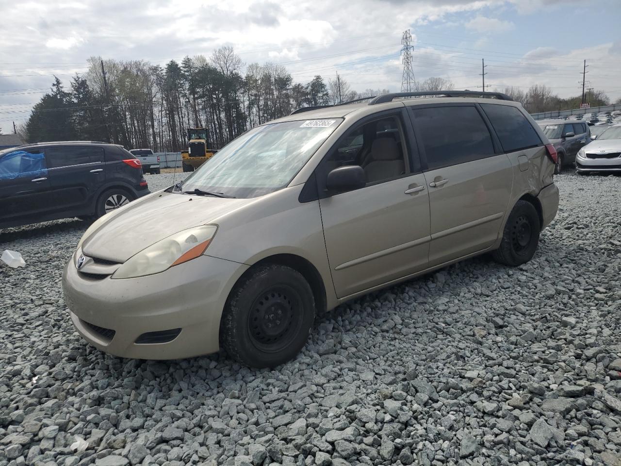 TOYOTA SIENNA CE 2007