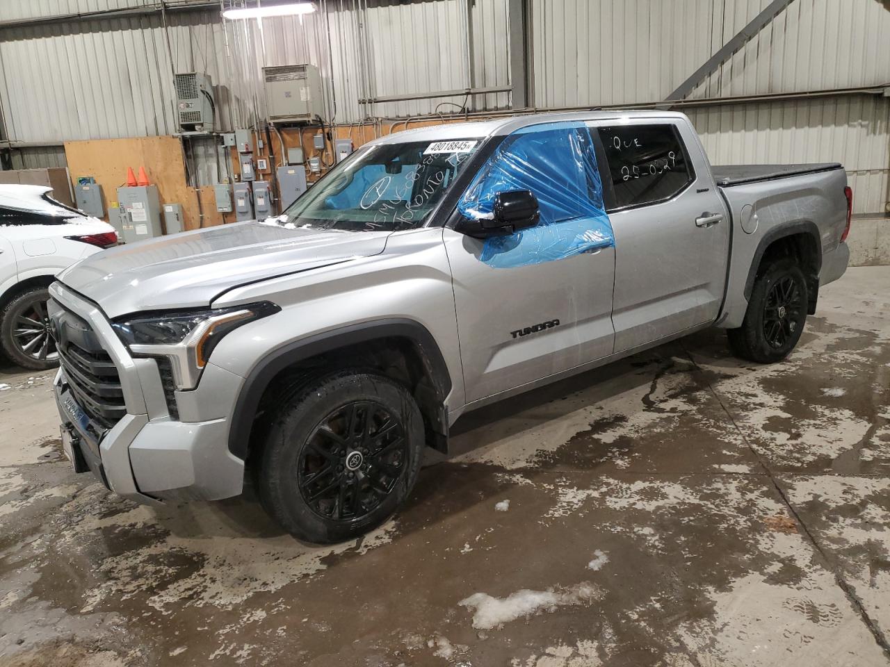 TOYOTA TUNDRA CRE 2024