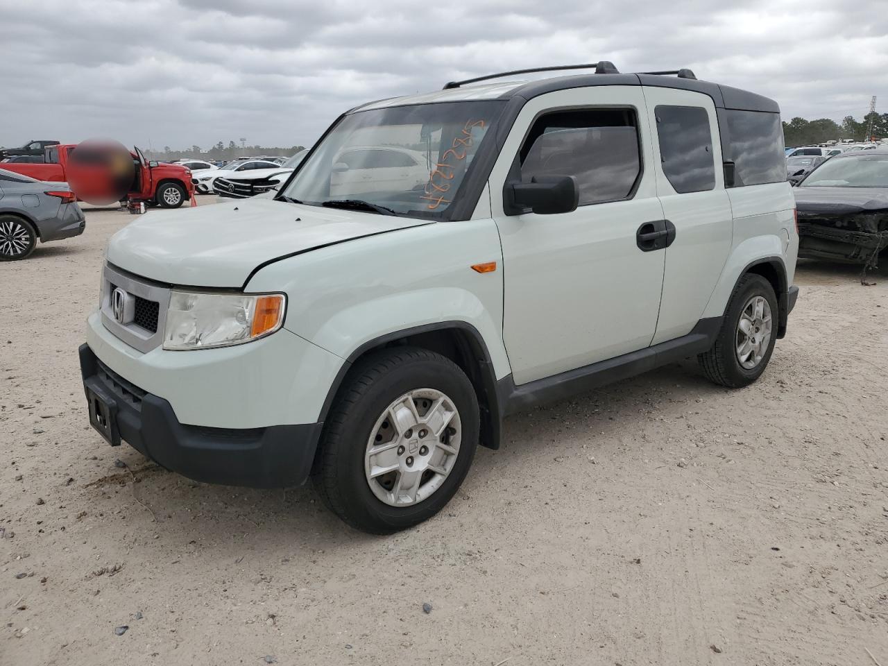 HONDA ELEMENT LX 2010