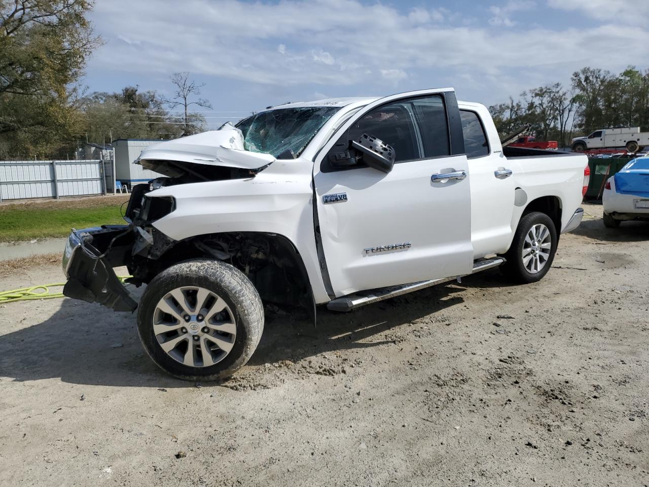 TOYOTA TUNDRA CRE 2017