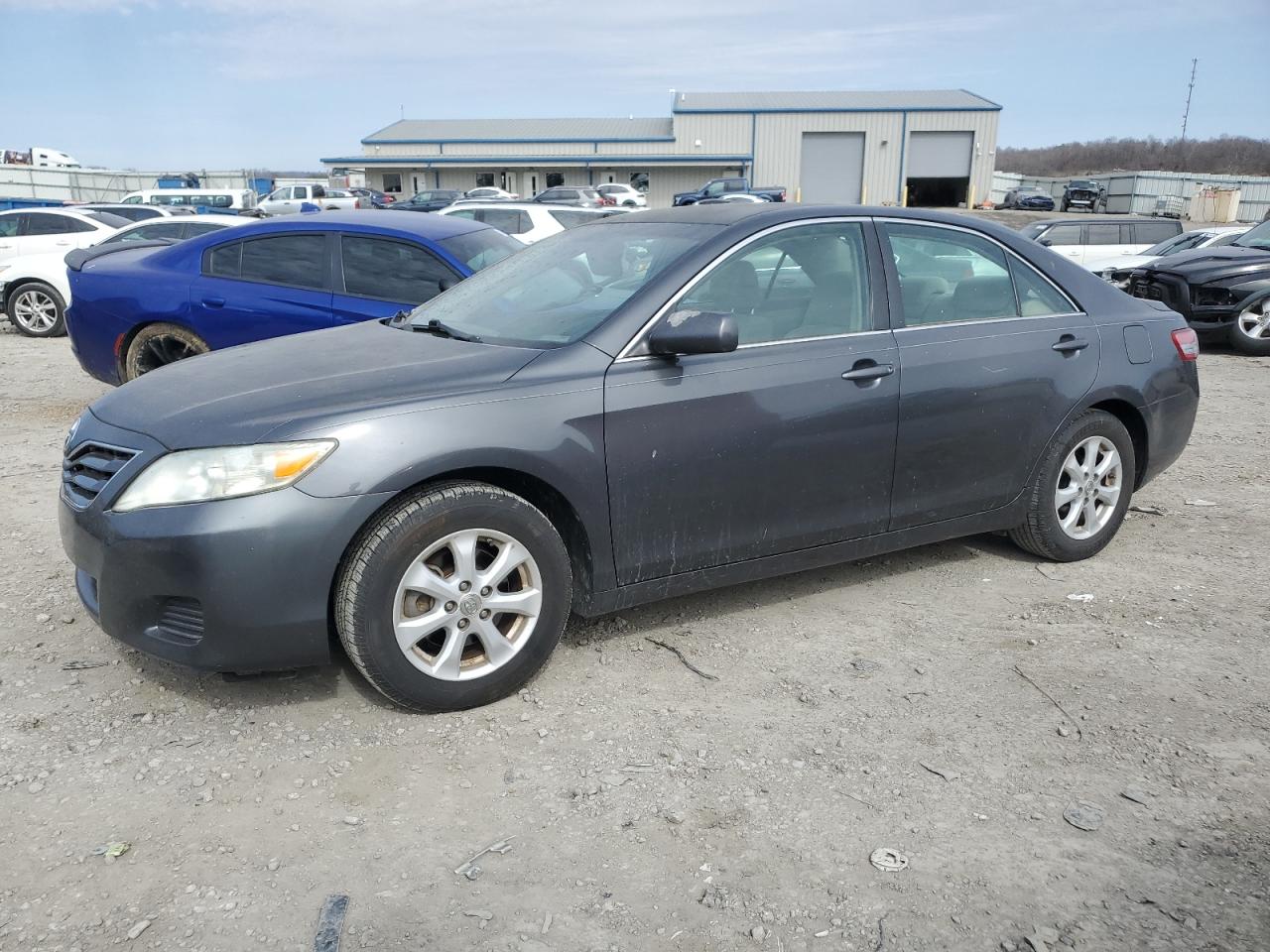 TOYOTA CAMRY BASE 2011