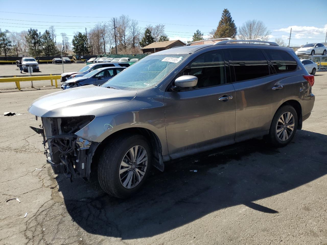 NISSAN PATHFINDER 2017