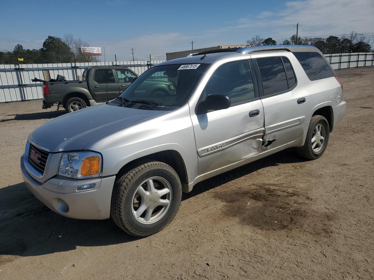 GMC ENVOY XUV 2004