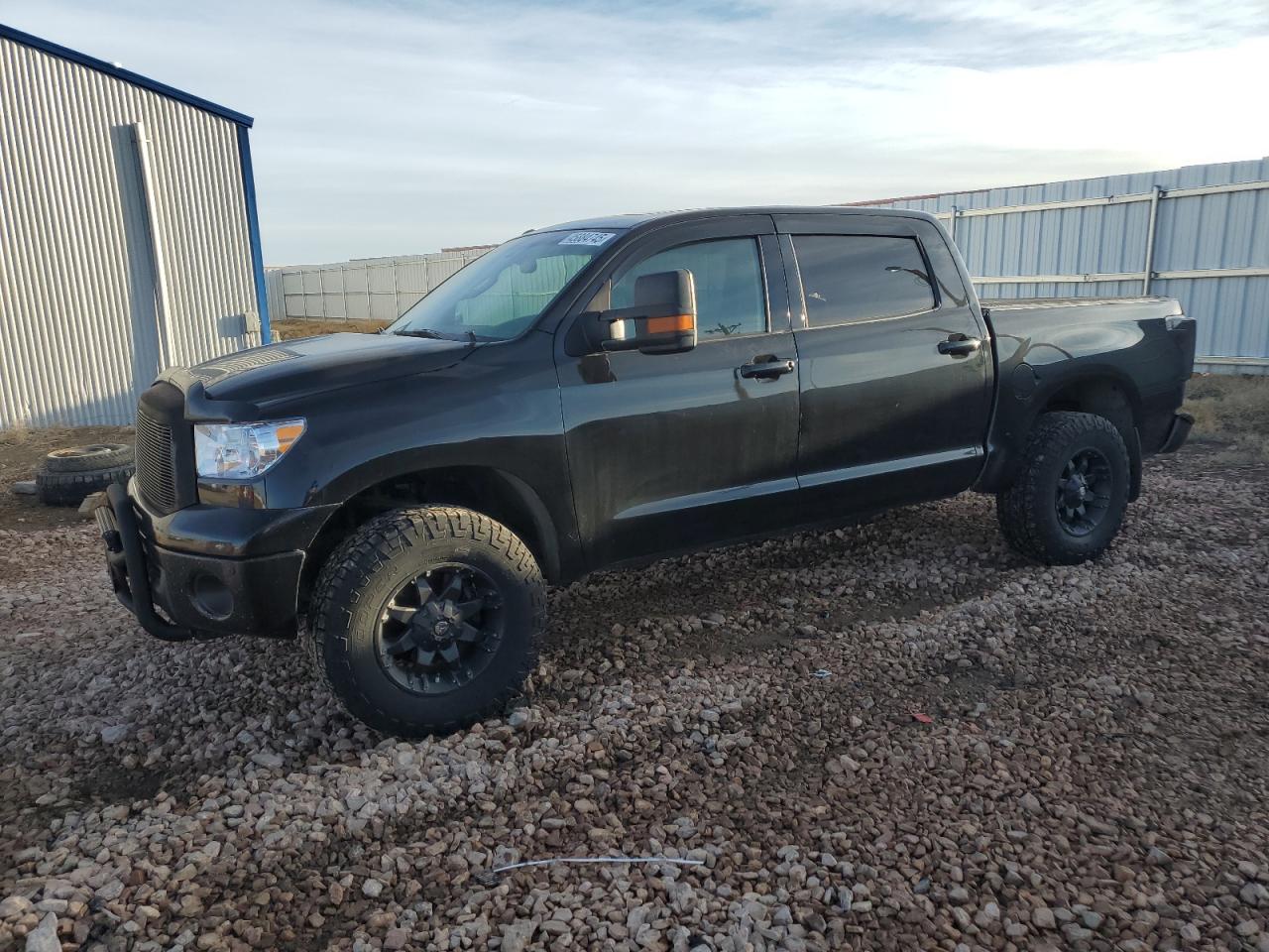 TOYOTA TUNDRA CRE 2011
