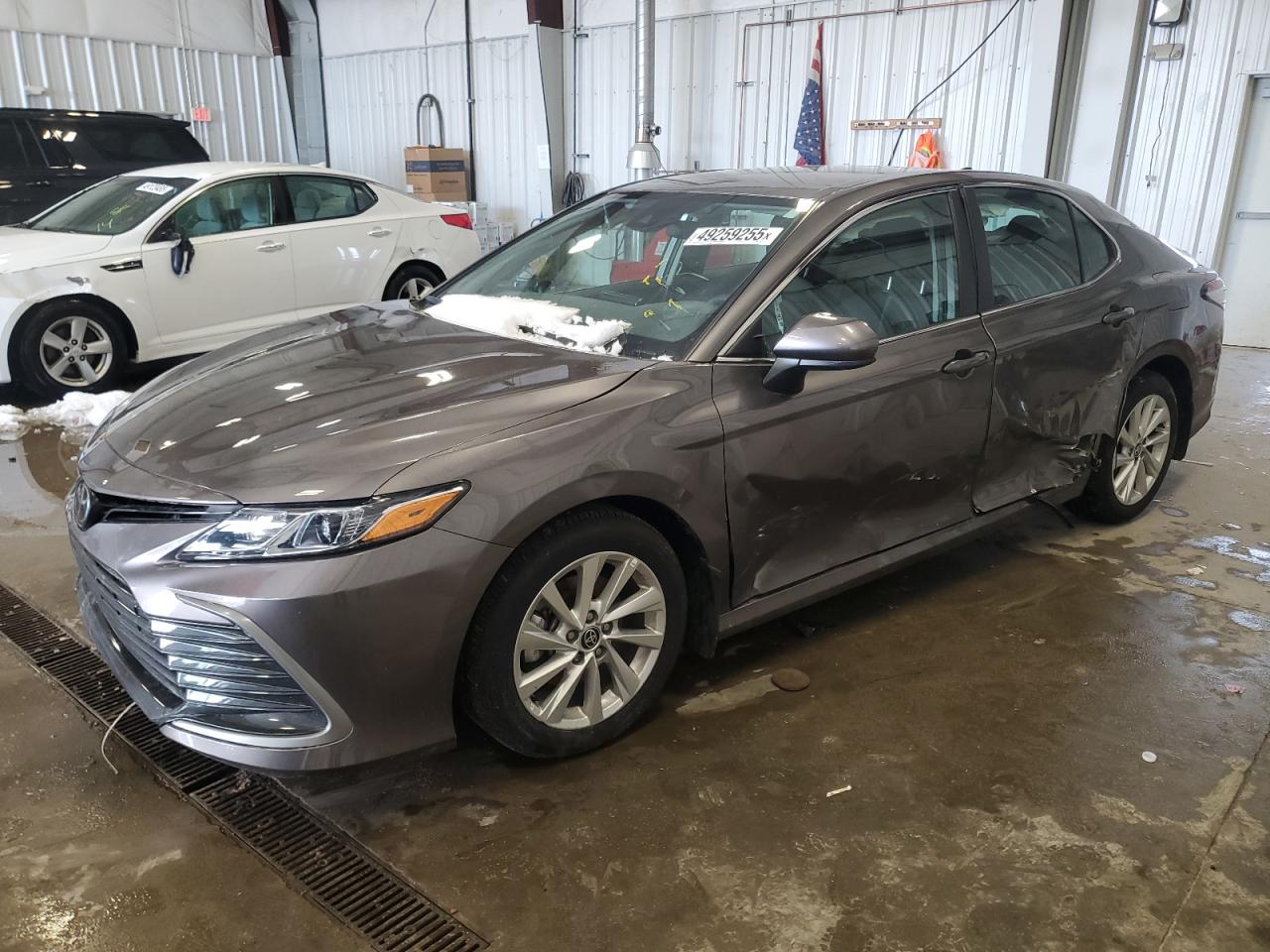 TOYOTA CAMRY LE 2024