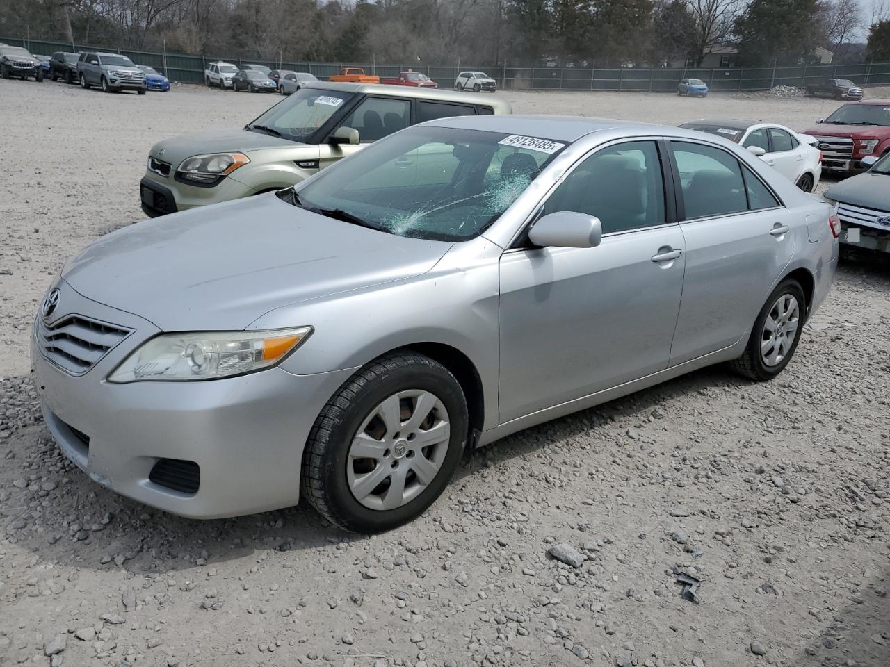 TOYOTA CAMRY BASE 2011