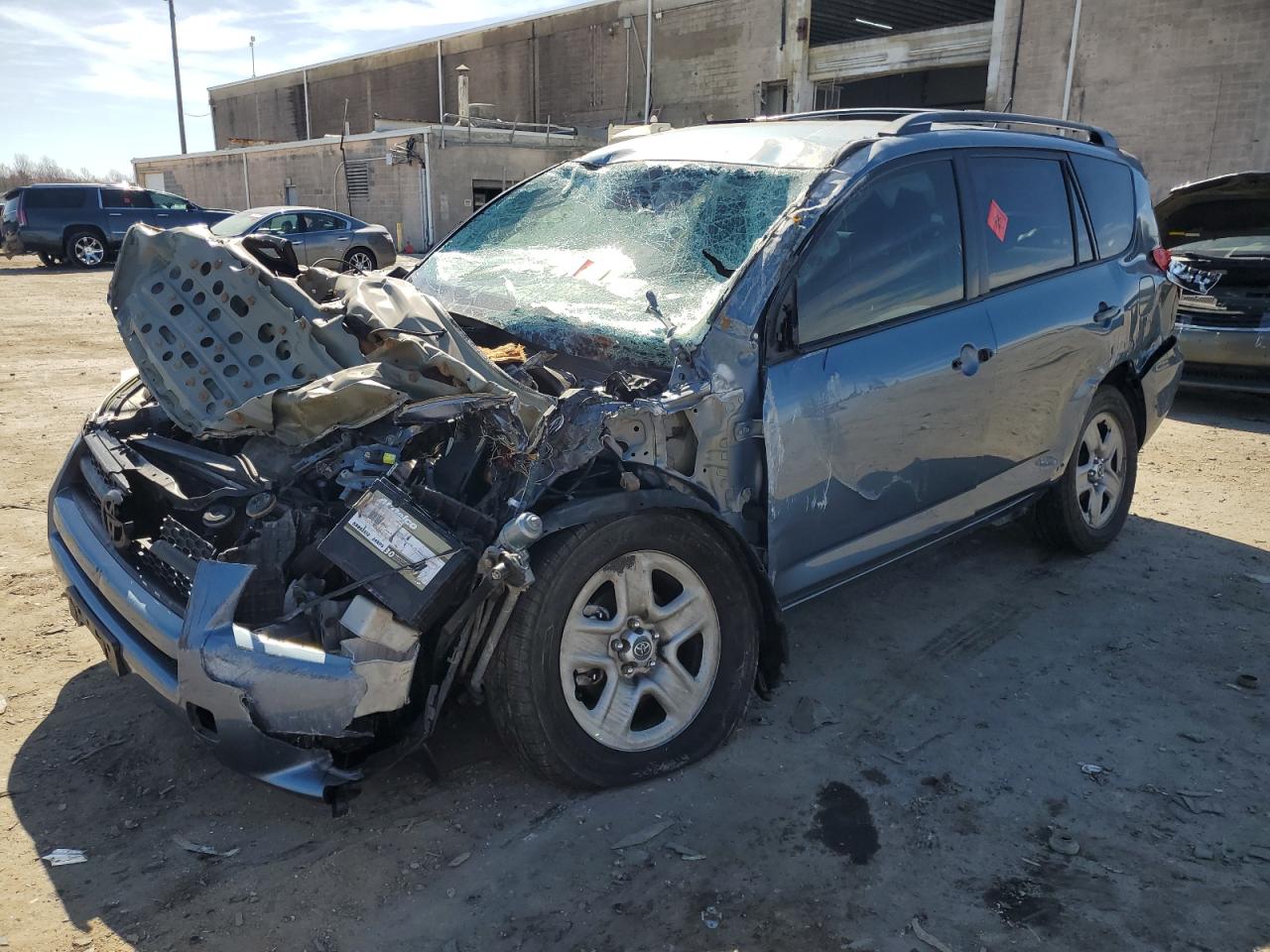 TOYOTA RAV4 2011