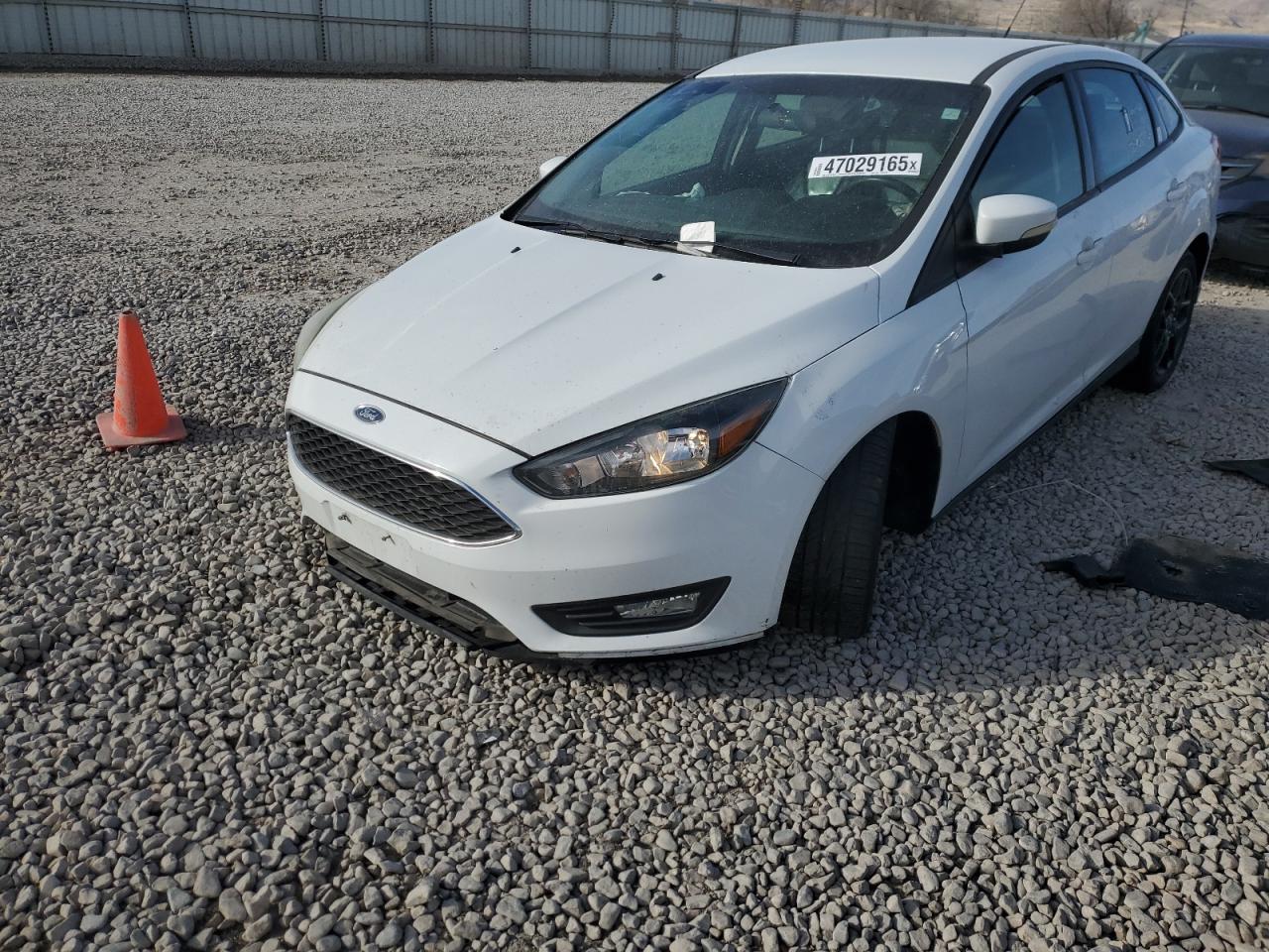 FORD FOCUS SE 2016