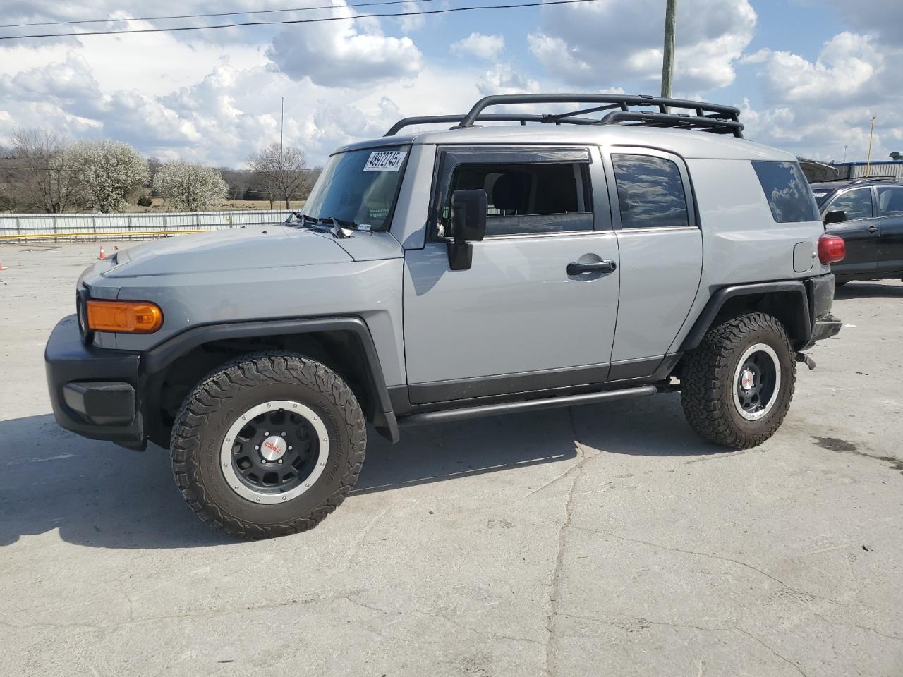 TOYOTA FJ CRUISER 2013