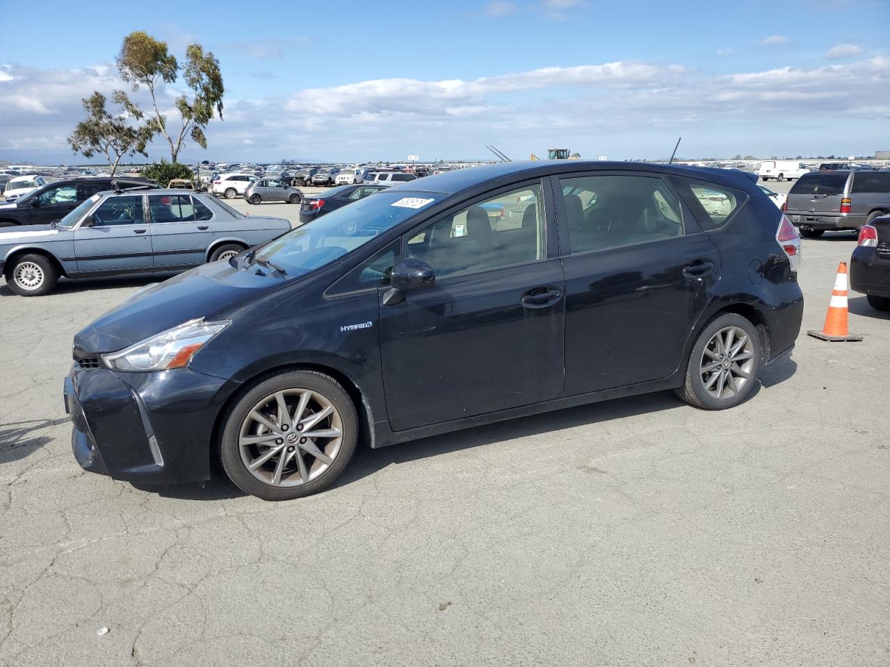 TOYOTA PRIUS V 2016