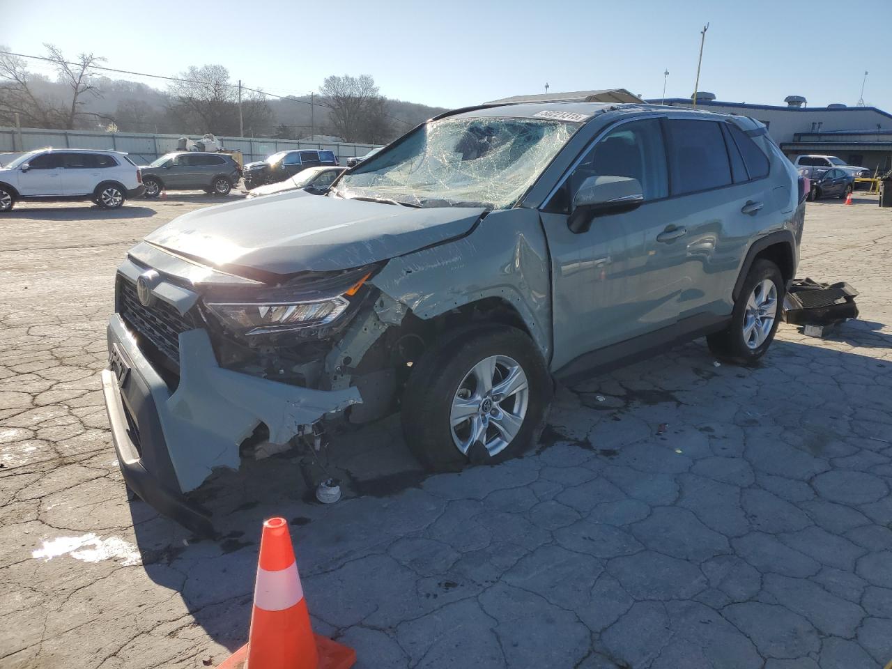 TOYOTA RAV4 XLE 2020