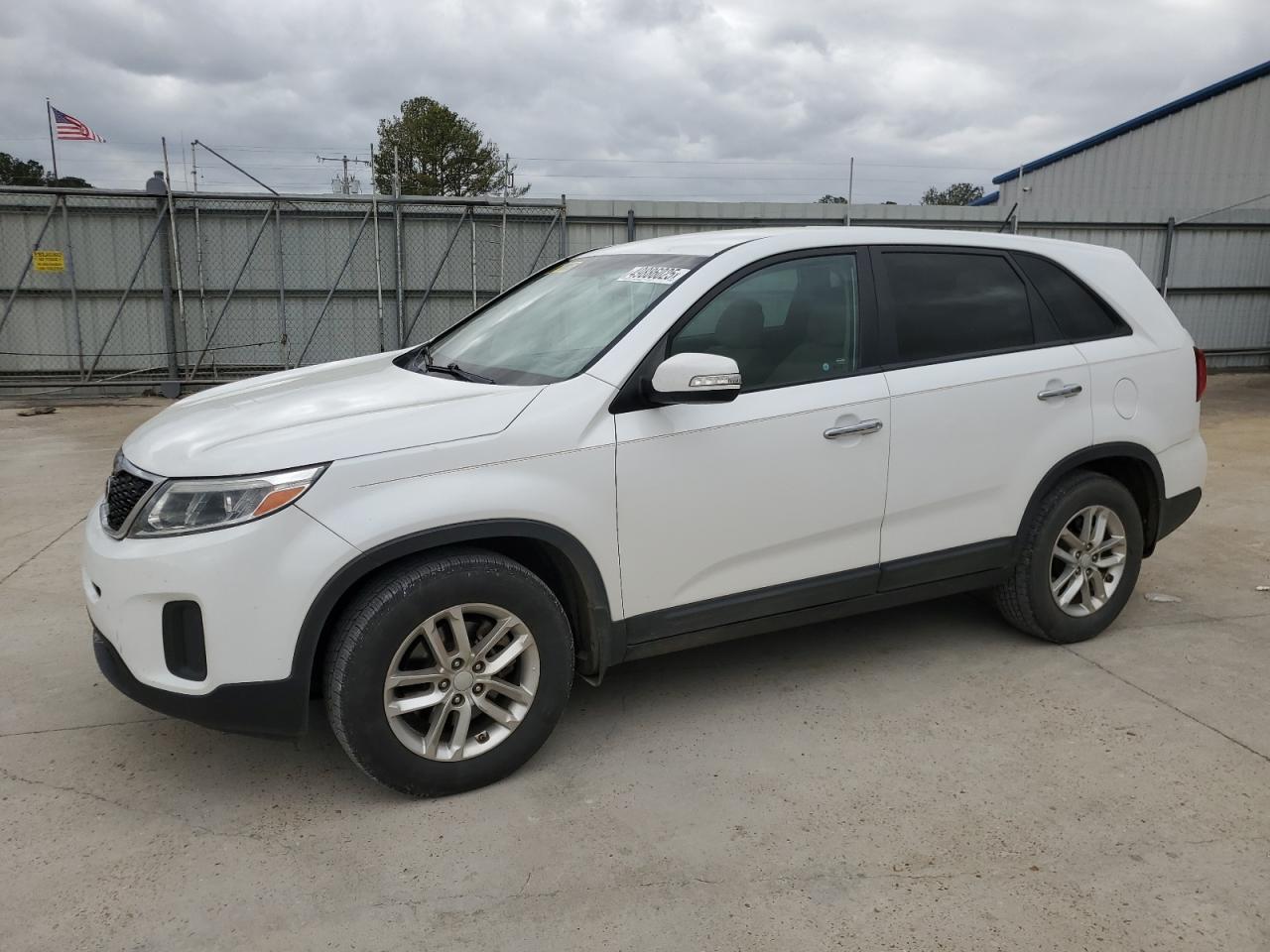 KIA SORENTO LX 2015