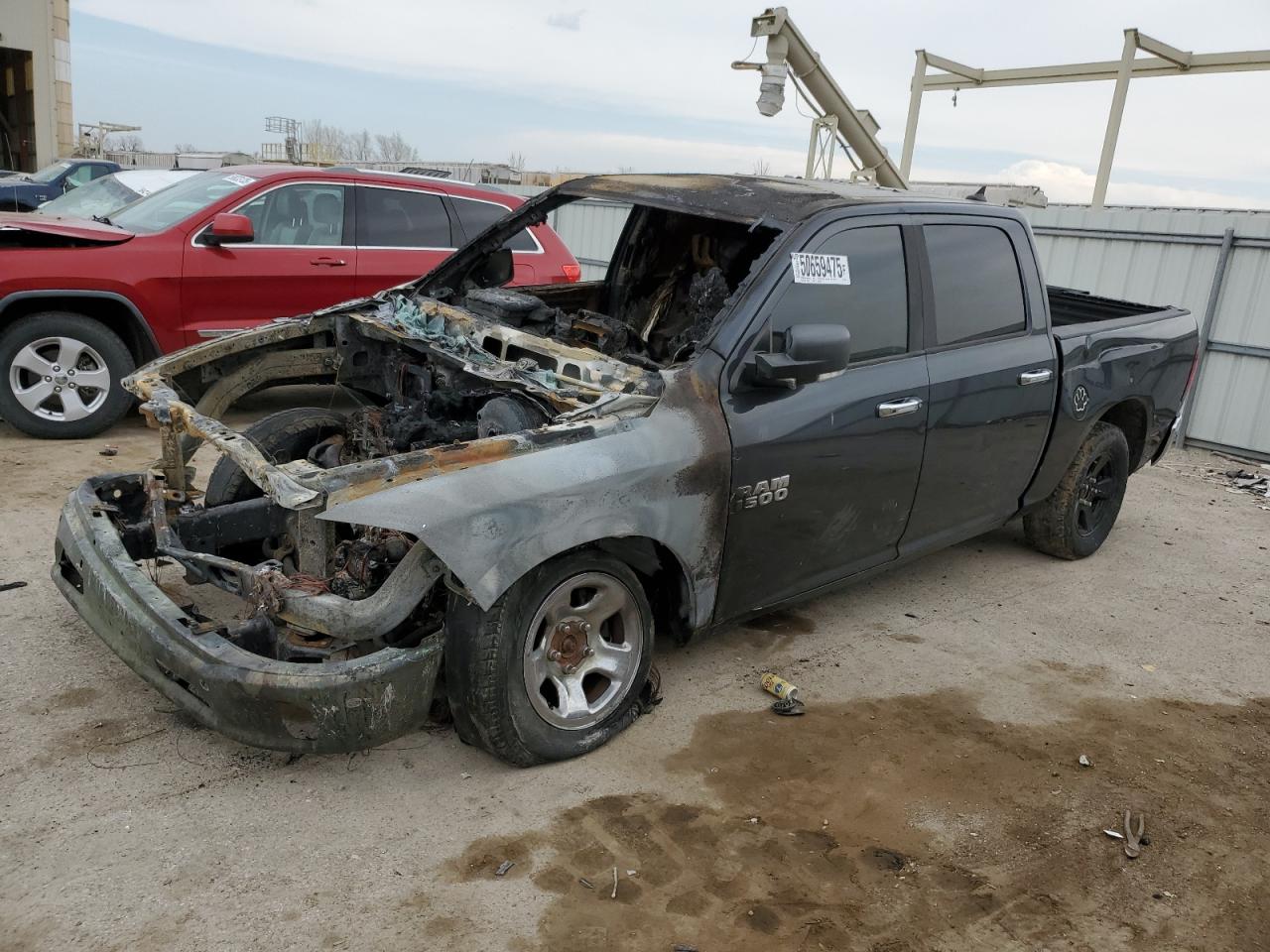 RAM 1500 SLT 2015