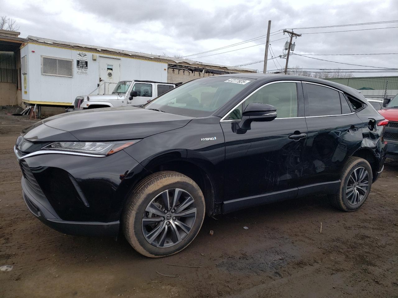 TOYOTA VENZA LE 2021