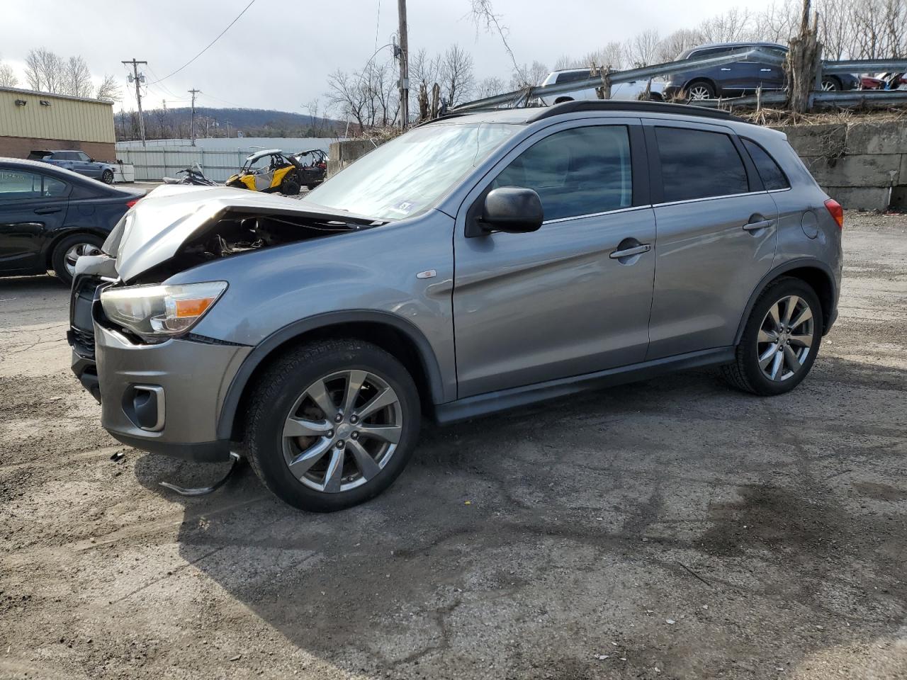MITSUBISHI OUTLANDER 2013