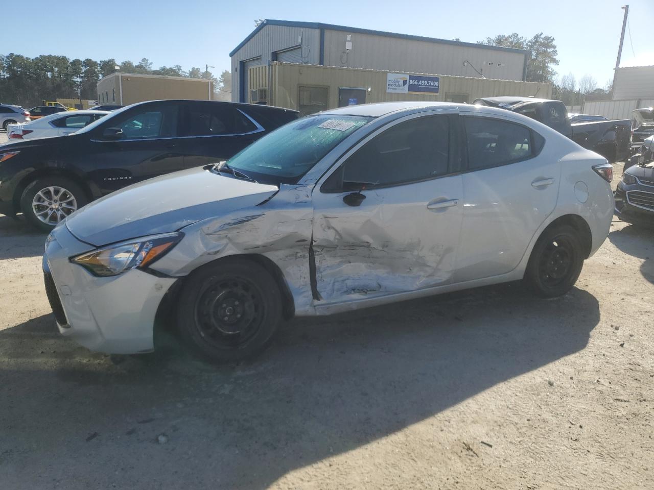 TOYOTA YARIS L 2019