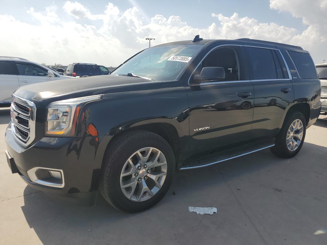 GMC YUKON SLE 2017
