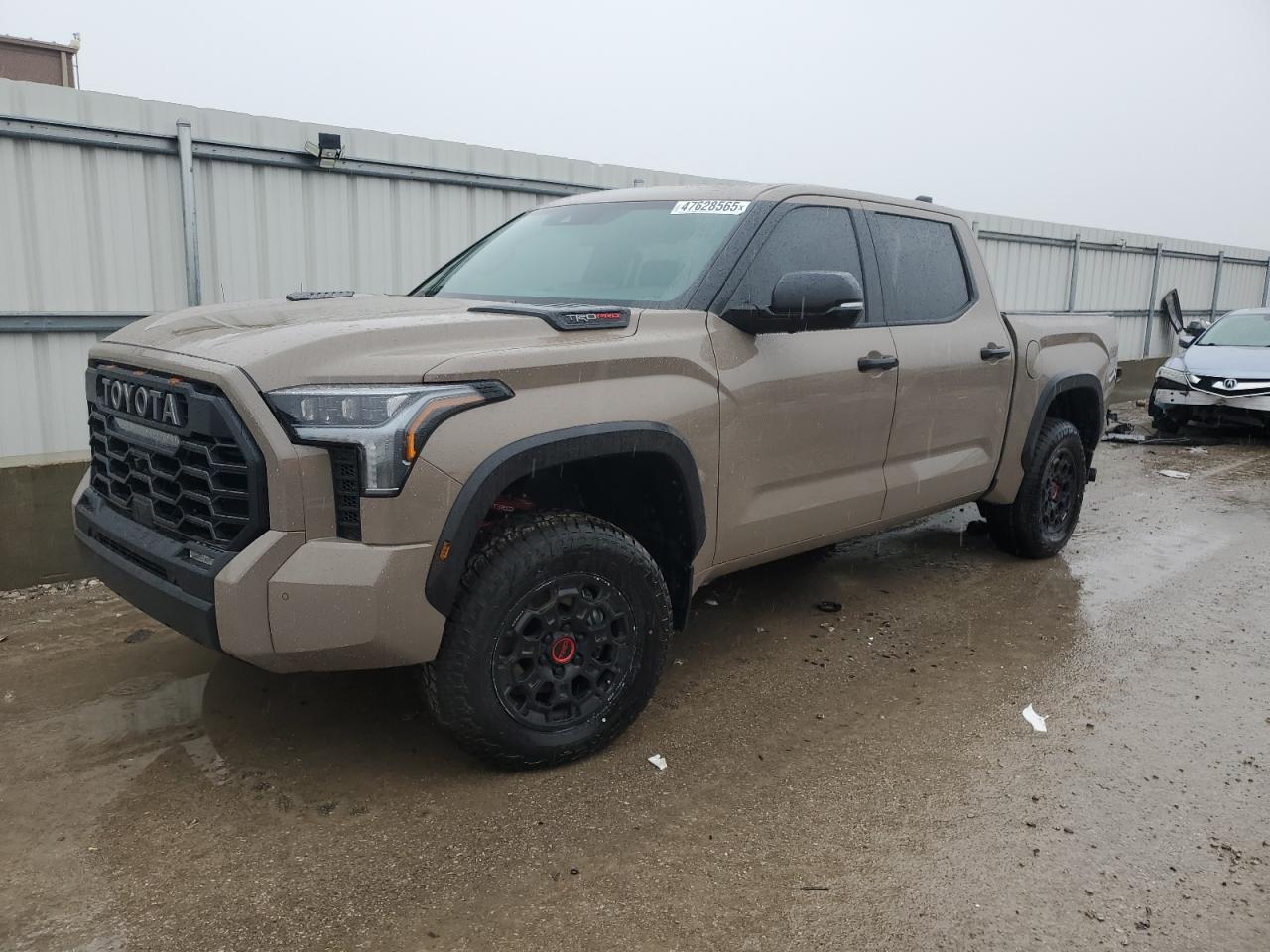 TOYOTA TUNDRA CRE 2025