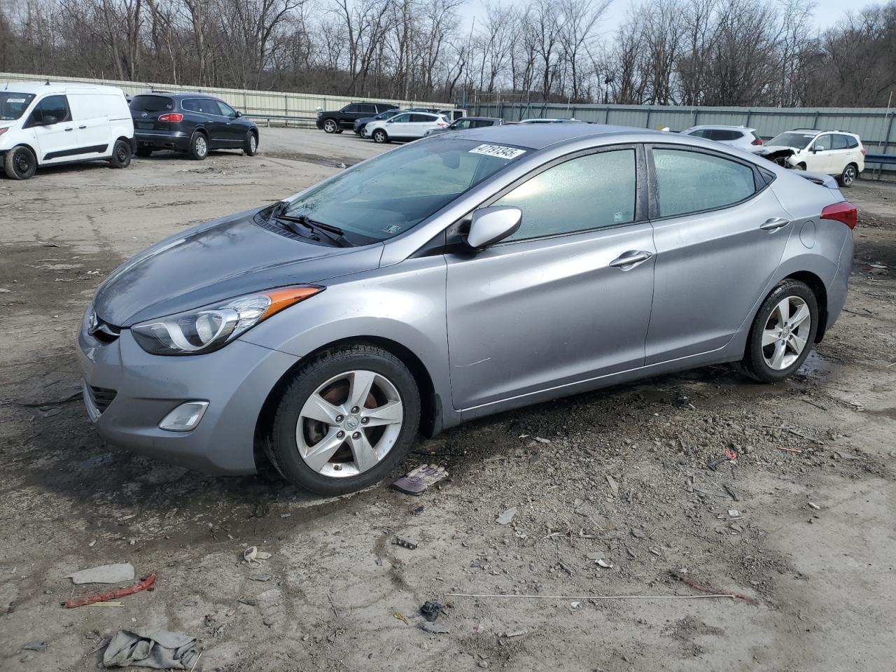 HYUNDAI ELANTRA GL 2013
