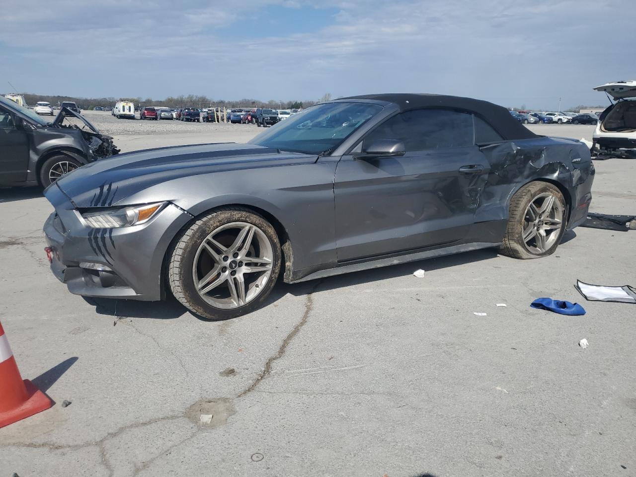 FORD MUSTANG 2016