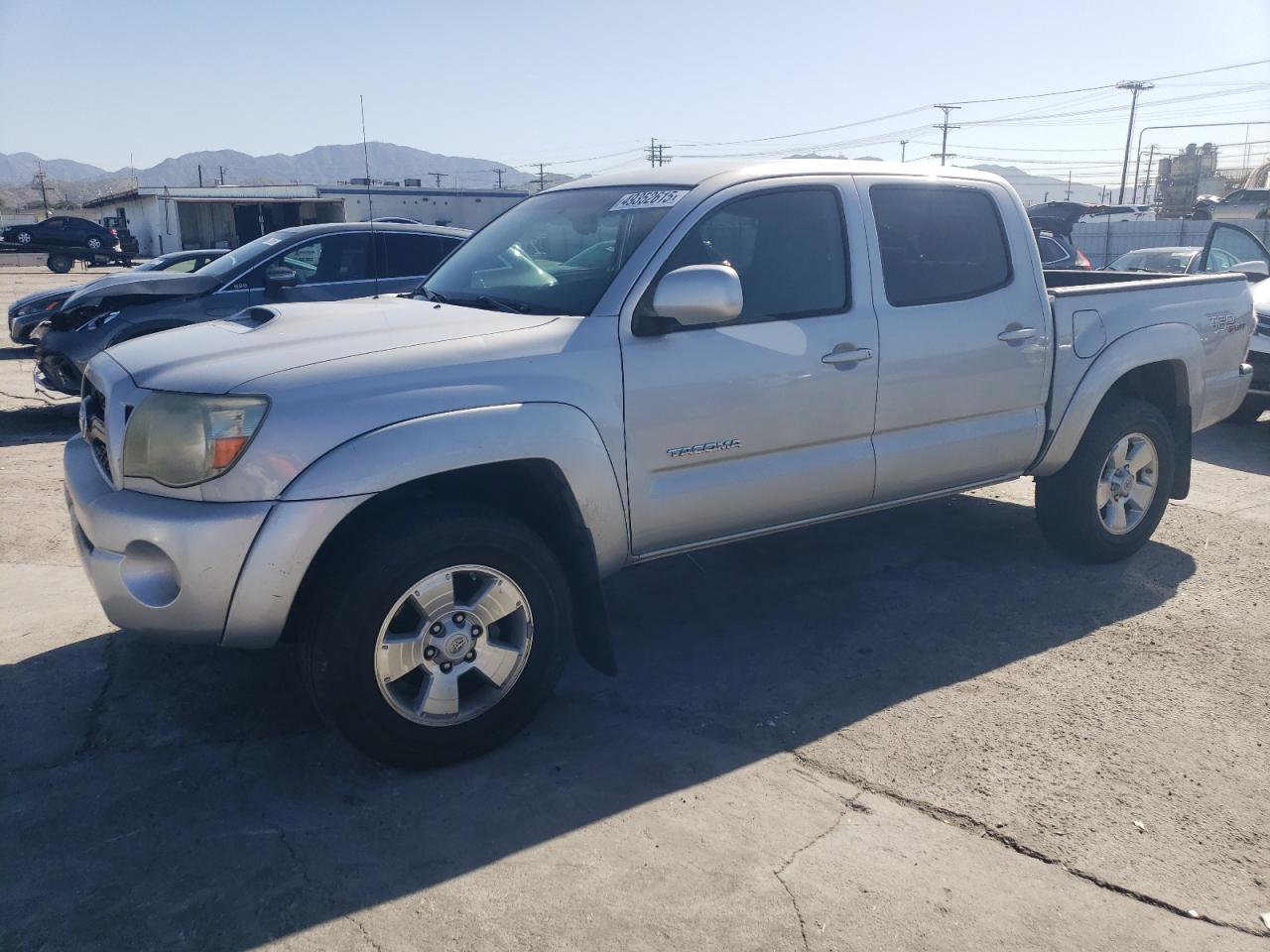 TOYOTA TACOMA DOU 2011