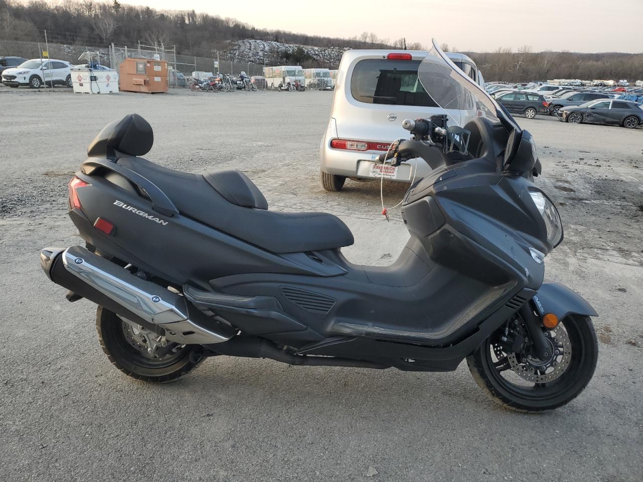SUZUKI AN650 A 2016