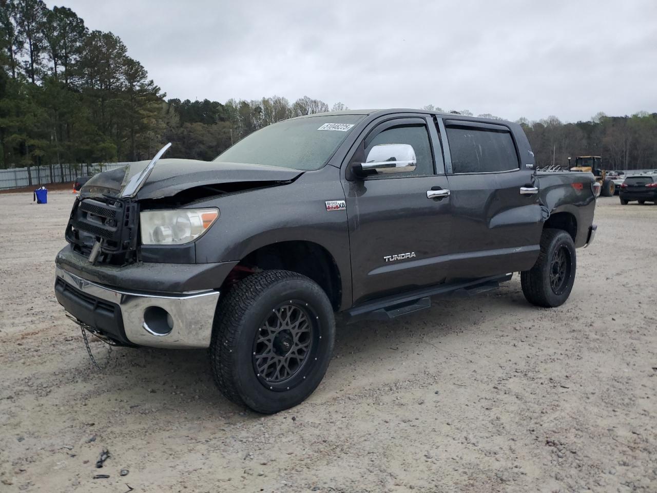 TOYOTA TUNDRA CRE 2011