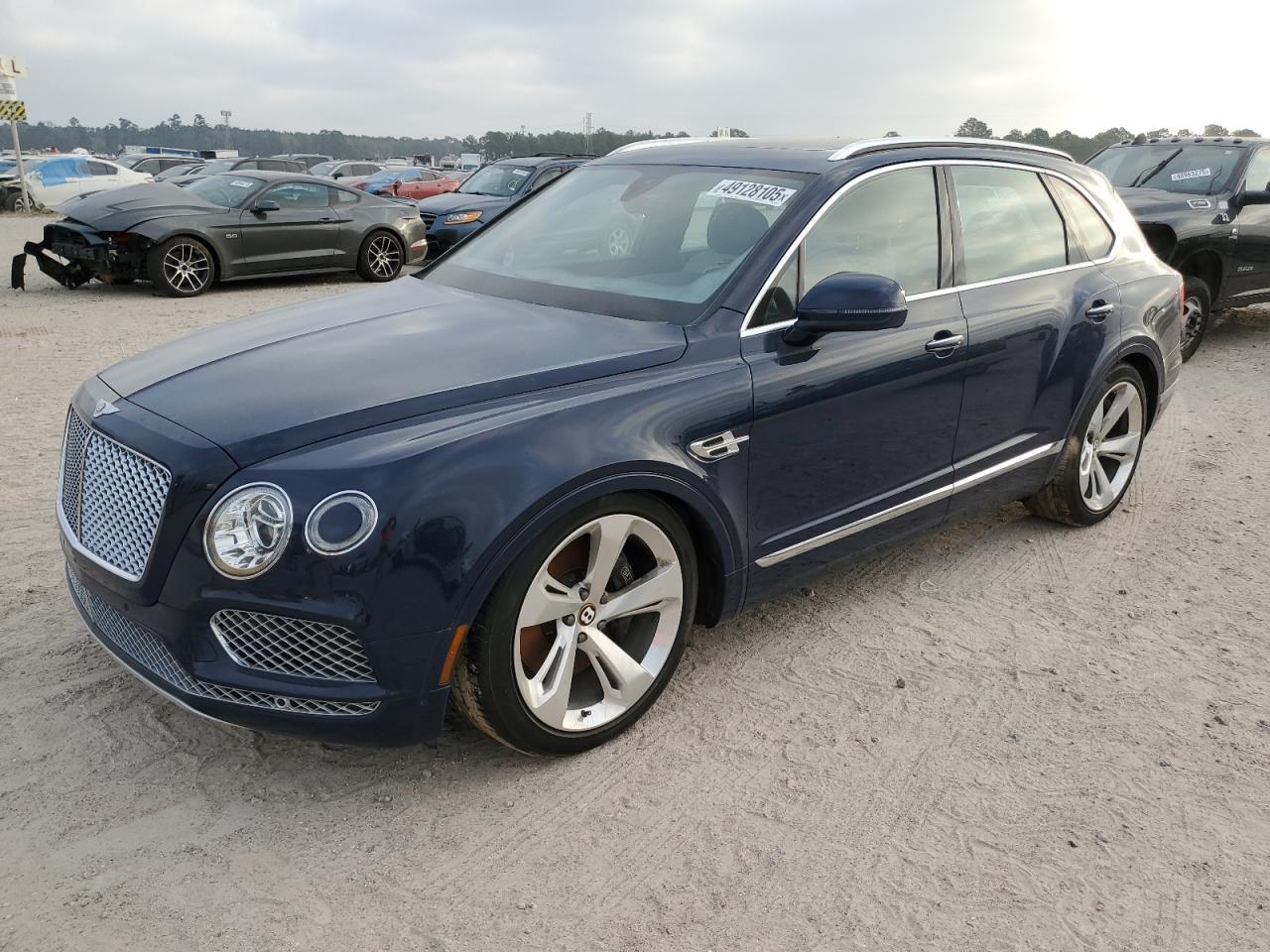 BENTLEY BENTAYGA 2020