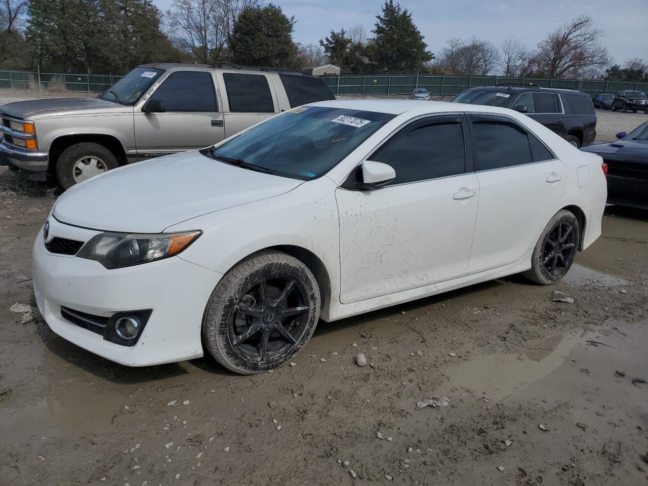 TOYOTA CAMRY BASE 2012