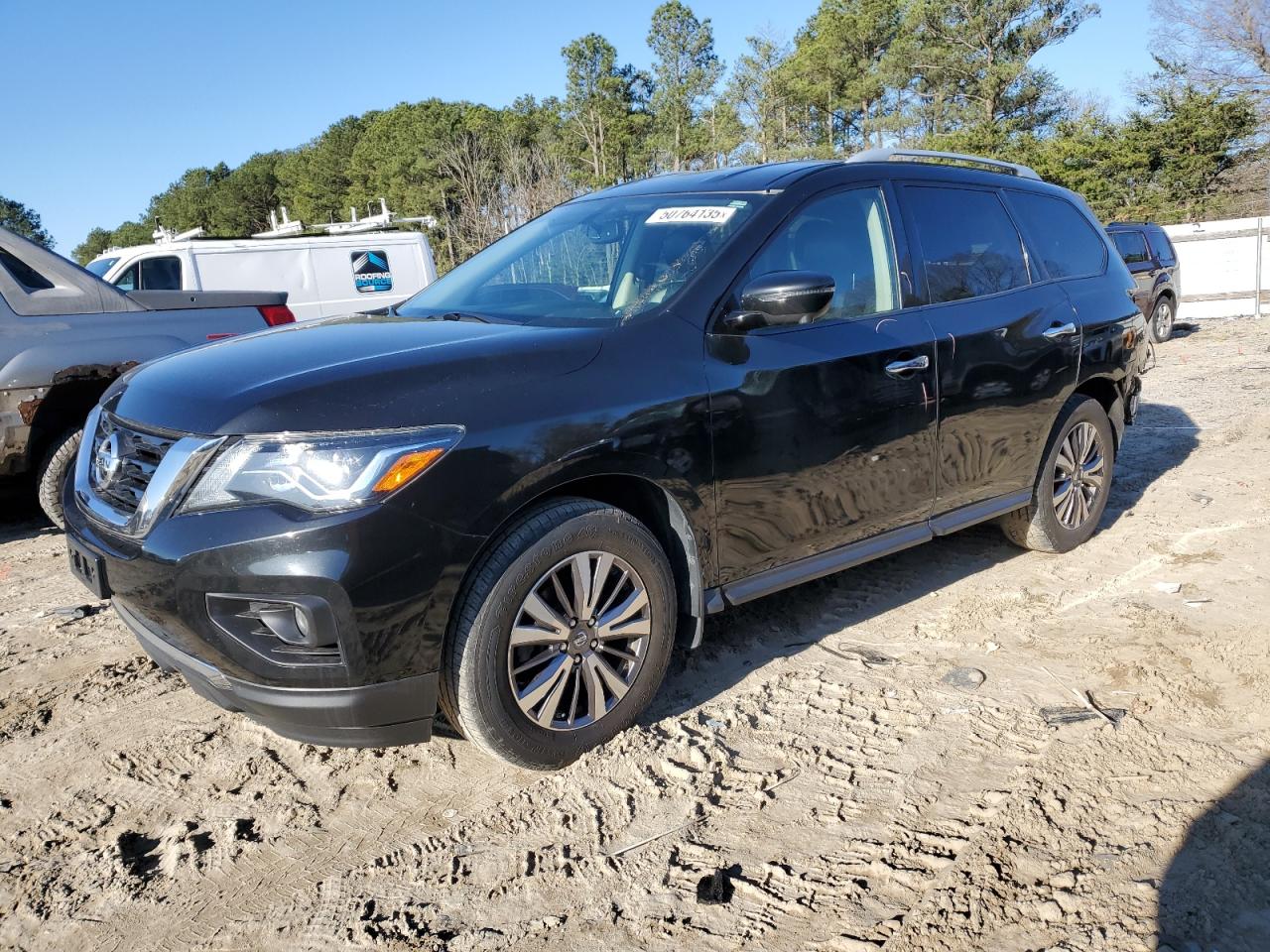 NISSAN PATHFINDER 2019