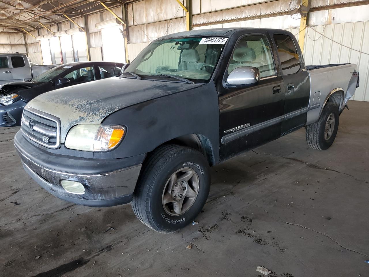 TOYOTA TUNDRA ACC 2002