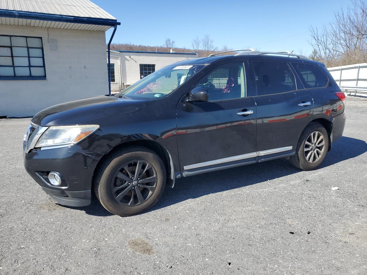 NISSAN PATHFINDER 2016