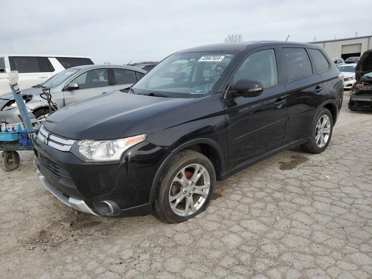 MITSUBISHI OUTLANDER 2015