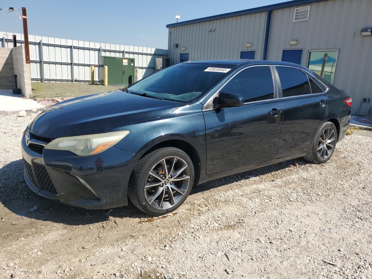TOYOTA CAMRY LE 2015