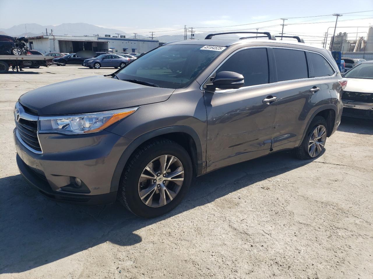 TOYOTA HIGHLANDER 2015