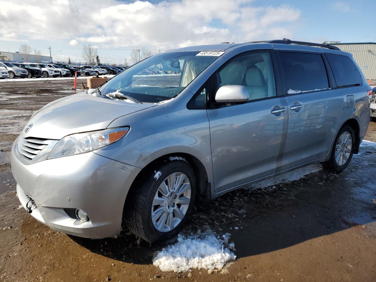 TOYOTA SIENNA XLE 2011